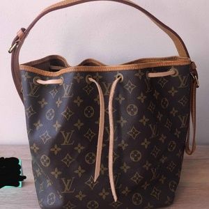 Louis Vuitton Petite noe